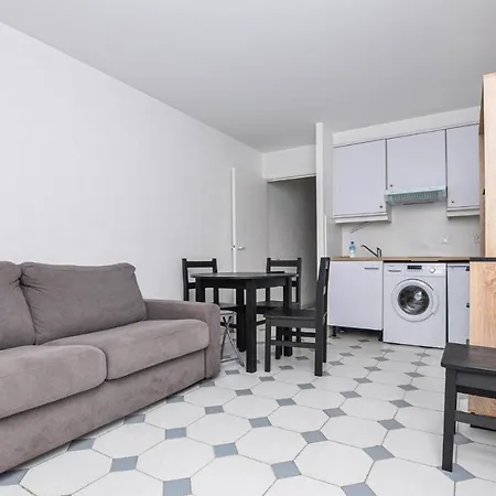 Stunning In With 1 Bedrooms 公寓 *